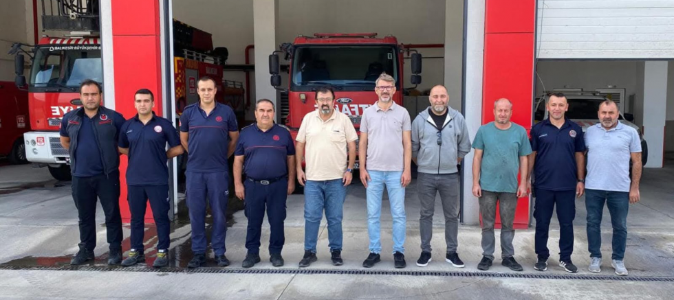 CHP BIGADİÇ İLÇE BAŞKANI TÜRKER YILMAZ: “İTFAİYECİLERİMİZ CAN KURTARAN ELLERDİR” - GÜNDEM - İnternetin Ajansı