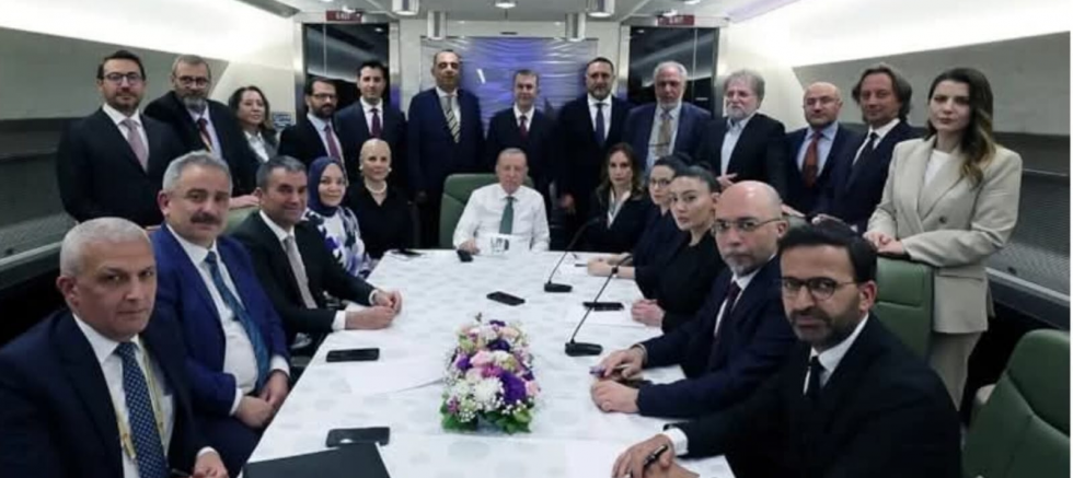 Sefa Akar’dan Sert Tepki: “Bu Fotoğraf Gazetecilik Değil, Saray Propagandasıdır” - GÜNDEM - İnternetin Ajansı